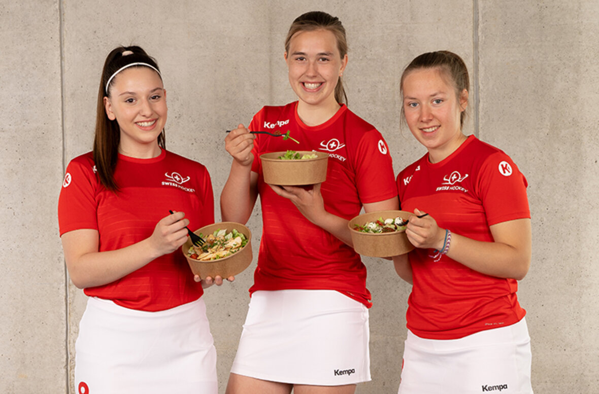 Die Swiss Hockey Girls mit den Salad Bowls vom Sutter Begg
